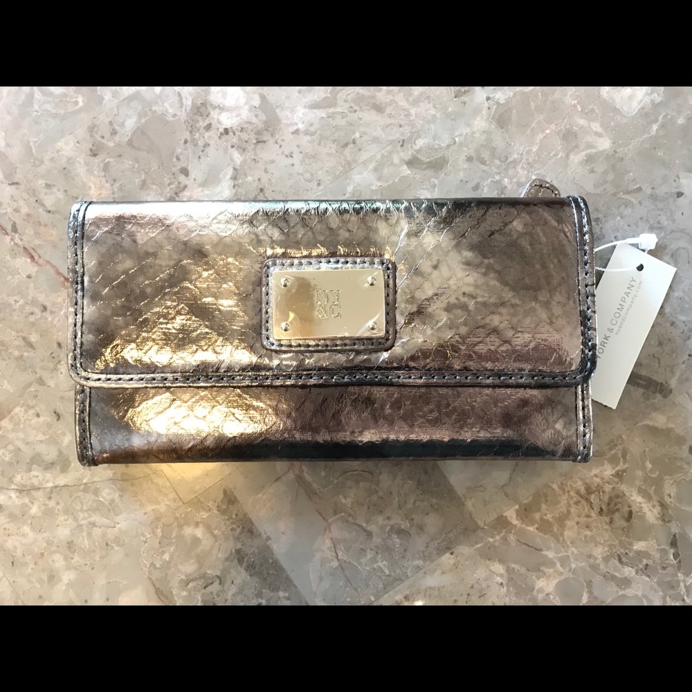 New York and company, NY&C wallet NWT